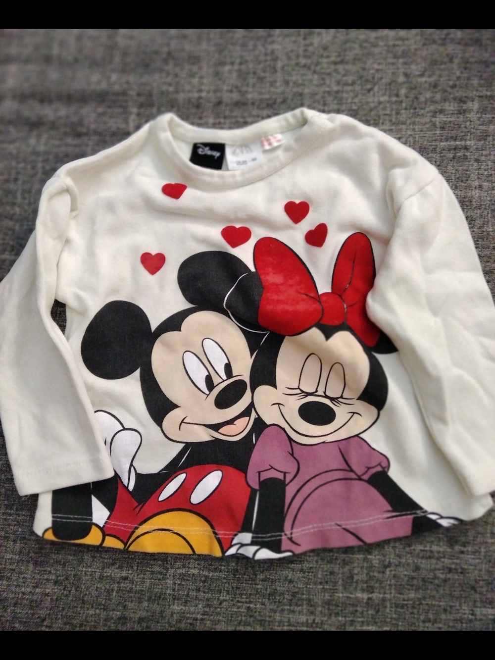 Disney White Long-Sleeve Mickey & Minnie Heart Graphic Tee